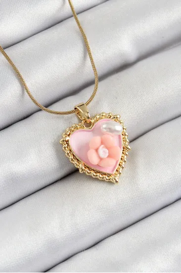 316L Çelik Zincir Pembe Sanatsal Portre İnci Detaylı Papatya Figürlü Kalp Model Gold Renk Kadın Kolye 316L Çelik Zincir Pembe Sanatsal Portre İnci Detaylı Papatya Figürlü Kalp Model Gold Renk Kadın Kolye