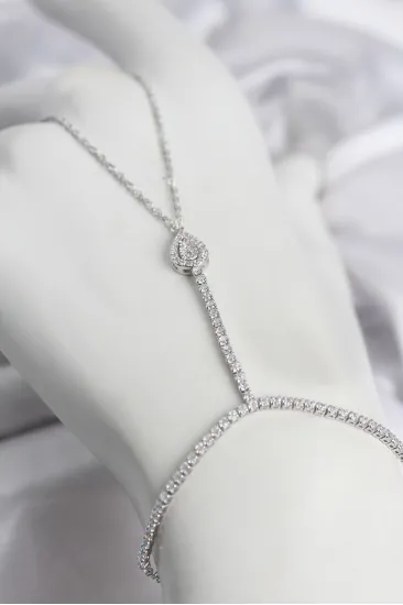 Gümüş Renk Pirinç Zirkon Taşlı Damla Model Şahmeran
