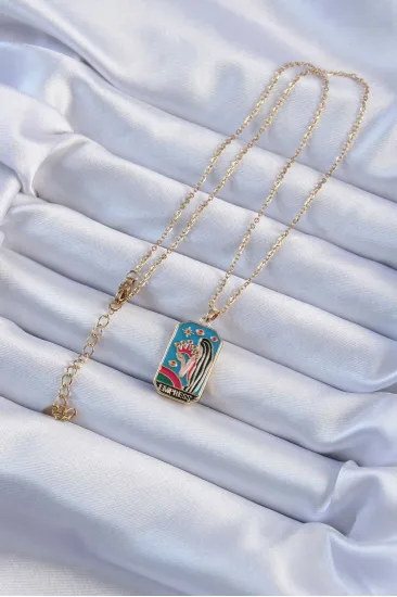 316L Çelik Zincir Altın Renk Taç ve Kız Figürlü Renkli Mineli Tarot Kolye 316L Çelik Zincir Altın Renk Taç ve Kız Figürlü Renkli Mineli Tarot Kolye