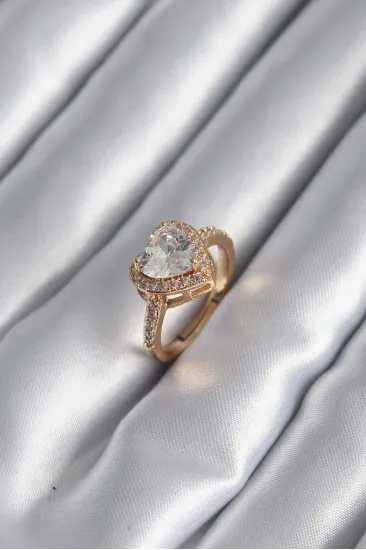 Pirinç Gold Renk Zirkon Taşlı Kalp Charm Model Kadın Yüzük Pirinç Gold Renk Zirkon Taşlı Kalp Charm Model Kadın Yüzük
