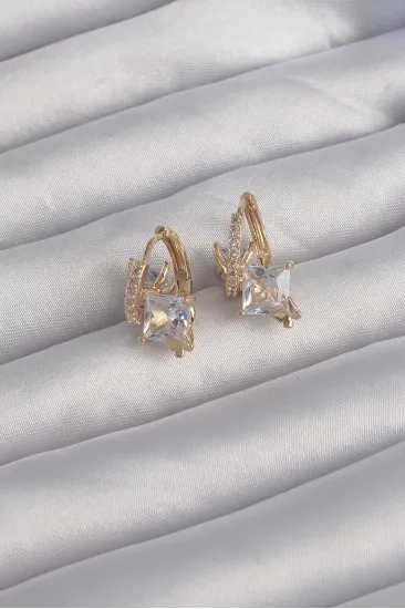 Pirinç Gold Renk İri Zirkon Taşlı Kıvrımlı Minimal Kelebekli Halka Küpe Pirinç Gold Renk İri Zirkon Taşlı Kıvrımlı Minimal Kelebekli Halka Küpe