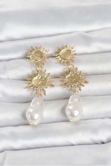 Gold Renk Pirinç Güneş Model Detaylı Kadın Küpe Gold Renk Pirinç Güneş Model Detaylı Kadın Küpe