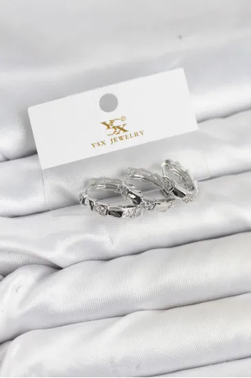 Pirinç Gümüş Renk Zirkon Taşlı Halka Yılan Model YSX Trio Küpe Seti Pirinç Gümüş Renk Zirkon Taşlı Halka Yılan Model YSX Trio Küpe Seti