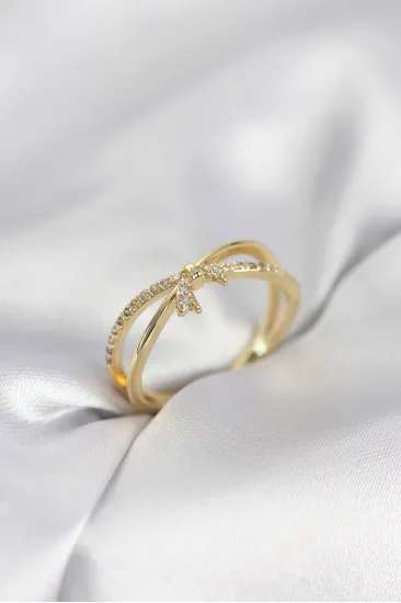 Gold Renk Zirkon Taşlı Fiyonk Model Kadın Yüzük Gold Renk Zirkon Taşlı Fiyonk Model Kadın Yüzük