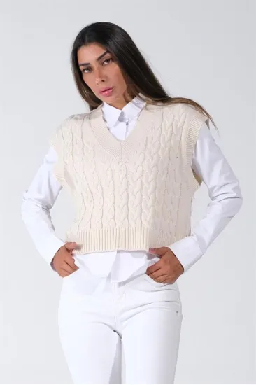 Beyaz V Yaka Crop Saç Örgü Triko Süveter Beyaz V Yaka Crop Saç Örgü Triko Süveter