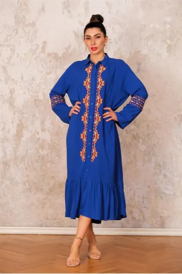 Saks Mavi Önü Ve Kolları Nakışlı Etekleri Fırfırlı Uzun Gömlek Elbise Saks Mavi Önü Ve Kolları Nakışlı Etekleri Fırfırlı Uzun Gömlek Elbise