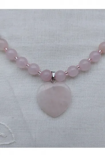 Pembe Kuvars Kalpli Pembe Kuvars Küre Kesim Doğal Taş Kolye Pembe Kuvars Kalpli Pembe Kuvars Küre Kesim Doğal Taş Kolye