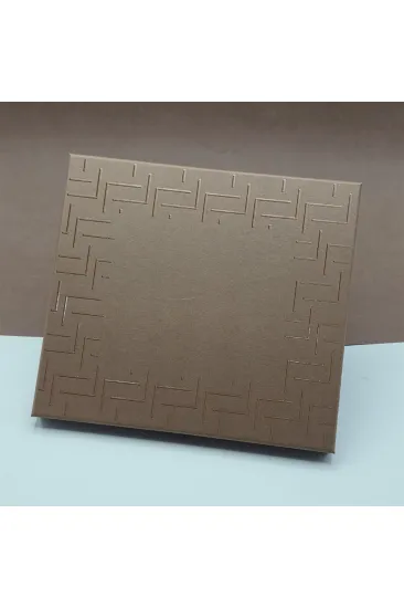 Altın Şeritli Taba Deri Defter - Kahverengi Roller Kalem - Kutulu Özel Hediye Seti Altın Şeritli Taba Deri Defter - Kahverengi Roller Kalem - Kutulu Özel Hediye Seti