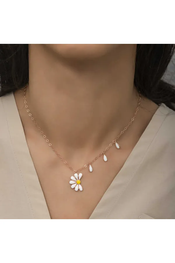Gümüş Rose Papatya Seviyor Sevmiyor Bayan Kolye Gümüş Rose Papatya Seviyor Sevmiyor Bayan Kolye