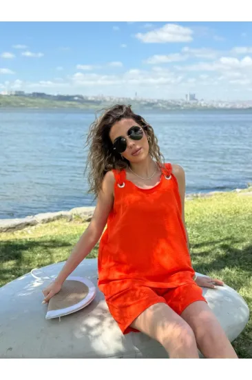 Kadın Kolsuz V Yaka Kuş Gözü Detay Bluz Short Aerobin Ikili Takım Kadın Kolsuz V Yaka Kuş Gözü Detay Bluz Short Aerobin Ikili Takım
