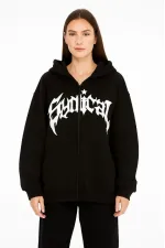 Kadın Kapüşonlu 3 İplik Şardonlu Önü Baskılı Fermuarlı Oversize Sweatshirt - Siyah Kadın Kapüşonlu 3 İplik Şardonlu Önü Baskılı Fermuarlı Oversize Sweatshirt - Siyah