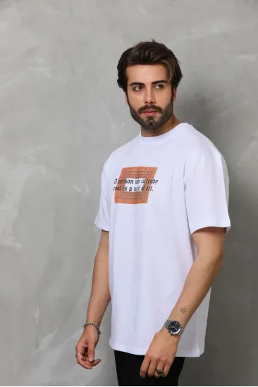 Erkek Baskılı T-Shirt Kısa Kol Bisiklet Yaka Regular Fit Rahat Kalıp Tişört - Beyaz Erkek Baskılı T-Shirt Kısa Kol Bisiklet Yaka Regular Fit Rahat Kalıp Tişört - Beyaz