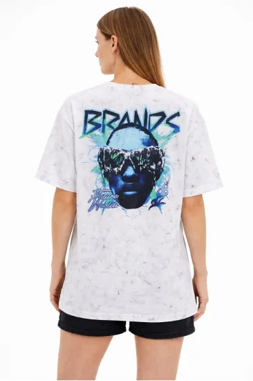 Kadın Asit Yıkamalı Oversize Tişört Bisiklet Yaka Kısa Kol T-shirt - Beyaz Kadın Asit Yıkamalı Oversize Tişört Bisiklet Yaka Kısa Kol T-shirt - Beyaz
