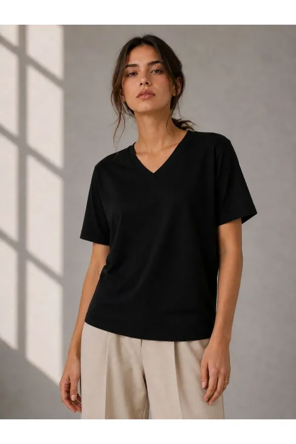 Kadın V Yaka Basic Tişört Kısa Kol Yazlık Regular Fit T-Shirt - Siyah Kadın V Yaka Basic Tişört Kısa Kol Yazlık Regular Fit T-Shirt - Siyah