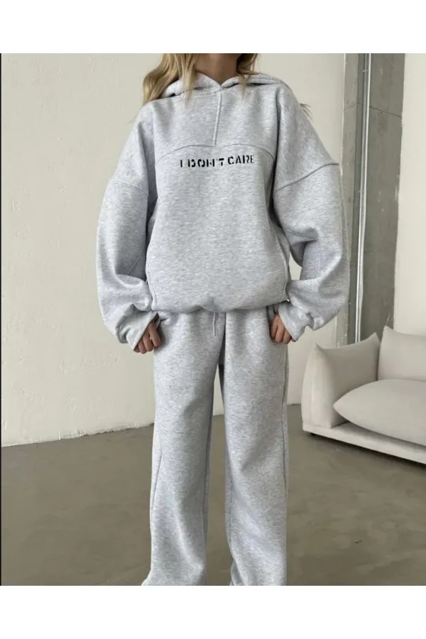 Kadın Nakış İşlemeli 3 İplik Pamuklu Sweat Alt-Üst Takım- Gri Kadın Nakış İşlemeli 3 İplik Pamuklu Sweat Alt-Üst Takım- Gri