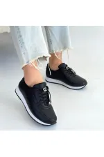 Finna Siyah Cilt Bağcıklı Spor Ayakkabı Finna Siyah Cilt Bağcıklı Spor Ayakkabı