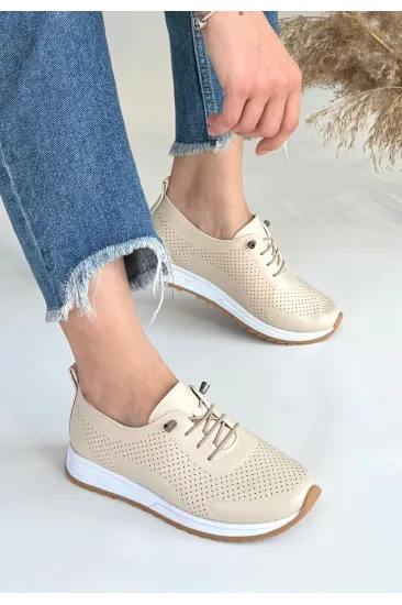 Tone Bej Cilt Bağcıklı Spor Ayakkabı Tone Bej Cilt Bağcıklı Spor Ayakkabı