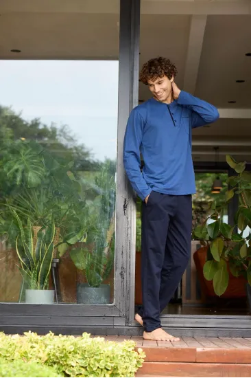 Kocabey 9133 Erkek Midi Yaka Uzun Kollu Pijama Takımı Kocabey 9133 Erkek Midi Yaka Uzun Kollu Pijama Takımı