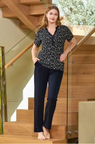 Aqua 25570 Kadın Kısa Kollu Çicek Desenli Pijama Takımı Aqua 25570 Kadın Kısa Kollu Çicek Desenli Pijama Takımı