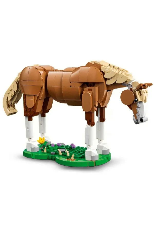31166 Lego Creator 3in1 - Güzel  At 685 parça +9 yaş